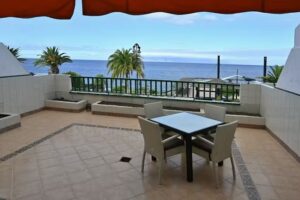 1st Line Sea View – Plaza