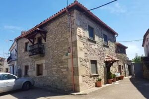 3 bedrooms house with enclosed garden and wifi at Perena de la Ribera