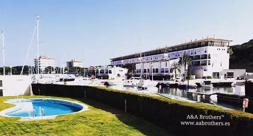 A&A Brothers® -The Suites Apartments-