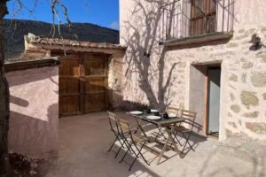 Acogedora casa con patio-parking