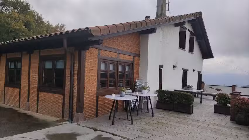 Agroturismo Montefrío Nekazalturismoa