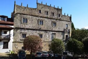 Akla Hotel Suites Santillana