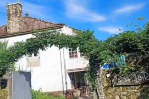 Albergue – Cafetería «Casa Leiras 1866»
