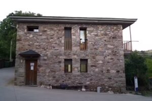Albergue de peregrinos del camino de Santiago de LUBIÁN
