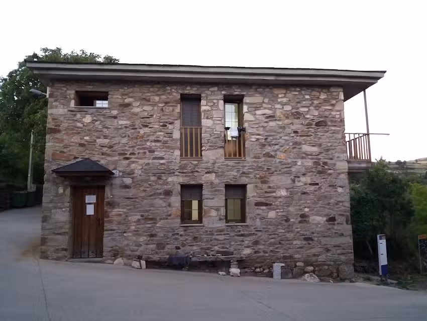 Albergue de peregrinos del camino de Santiago de LUBIÁN
