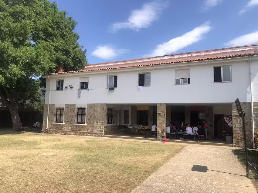 Albergue Francisco Coll – Veintytress