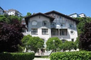 Albergue juvenil Ondarreta – La Sirena