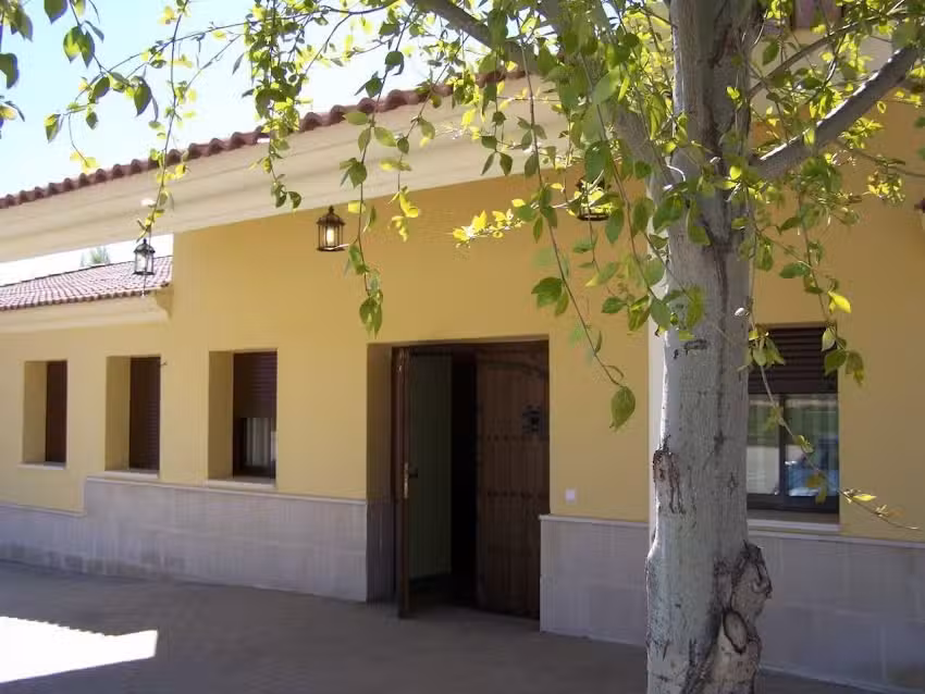 Albergue Juvenil Villamayor