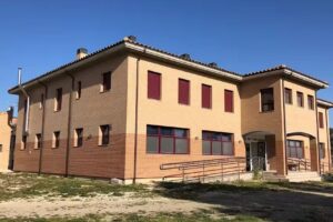 Albergue La Sabina de la Asociación Down Huesca. Fonz