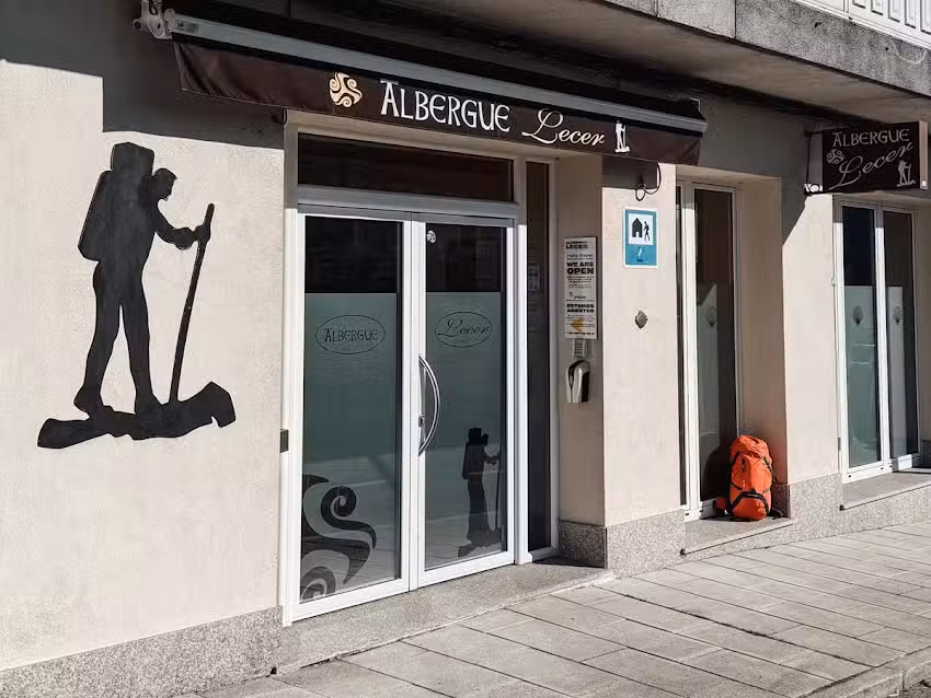 Albergue Lecer, Apartments Lecer – Sobrado