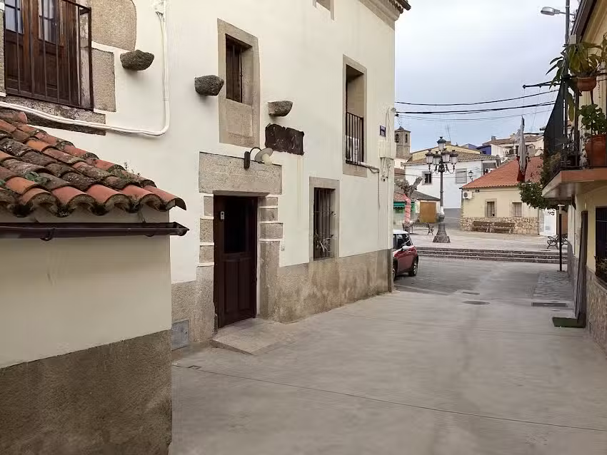 Albergue Turístico «San Blas» | Hospedaje en Vía de la Plata | Oliva de Plasencia