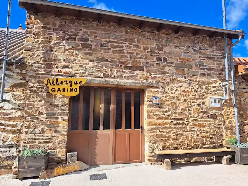 Albergue y Bar La Barraca