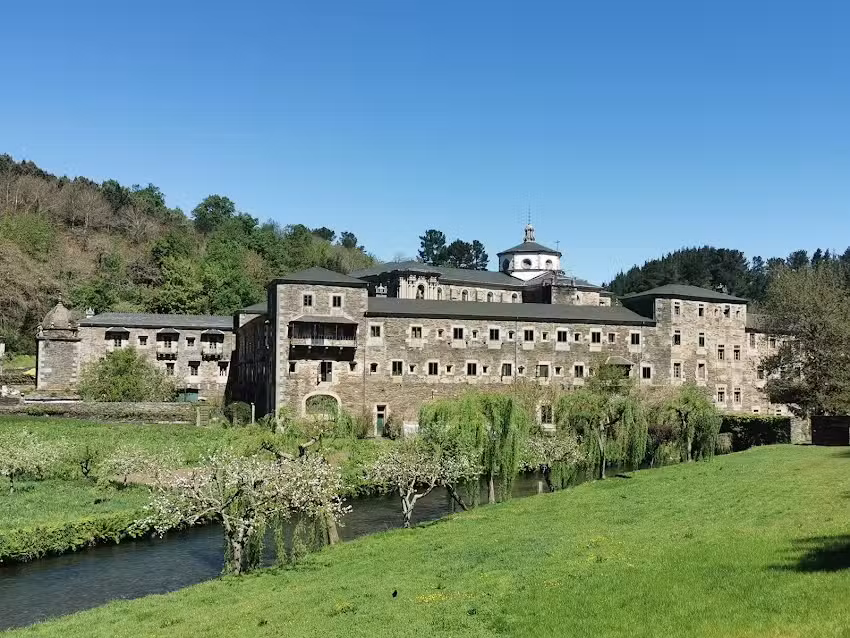 Albergue y Hospedería del Monasterio de Samos