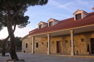 Albus Albi Hotel y Apartamentos Rurales en Madrid