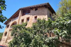 Allotjament castell de Biosca