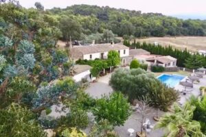 Allotjament Turístic Can Pitu Ferriol