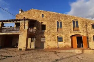 Allotjament veinat Requesens