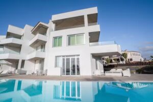 Amarilla golf villas