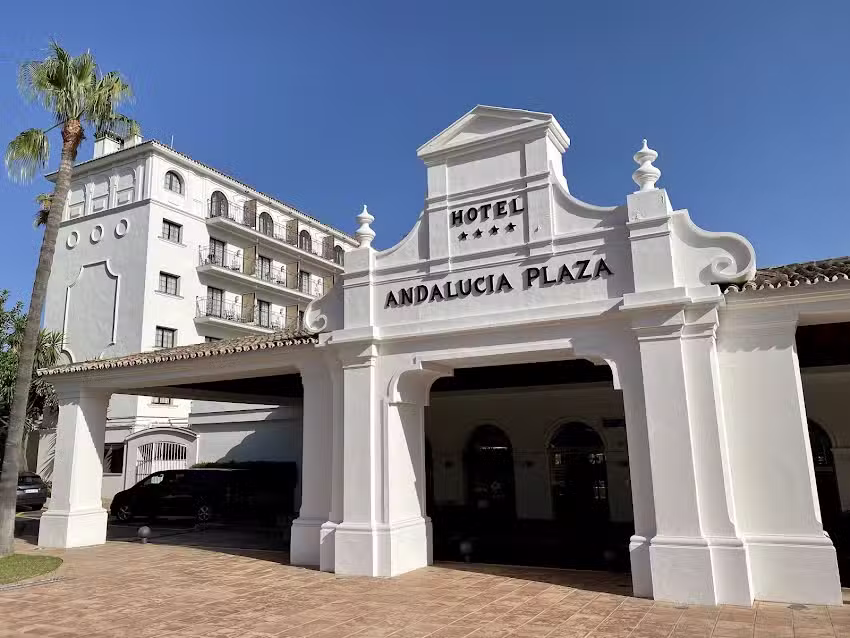 Andalucía Plaza CERRADO PERMANENTEMENTE