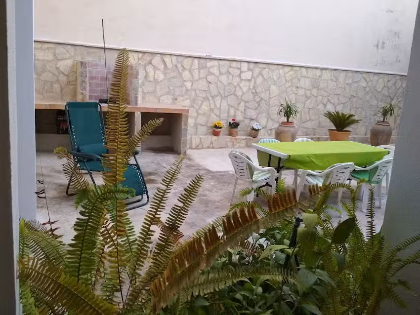 Antic Palau dels Barons d’Almiserà