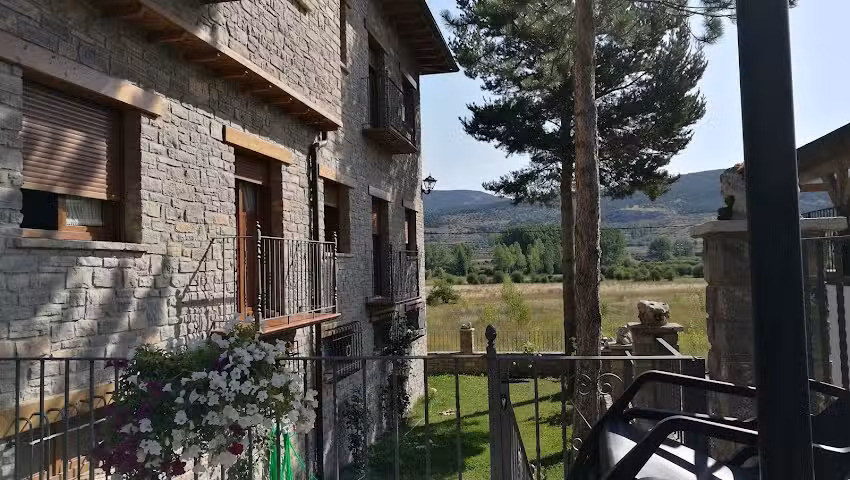 Aparta-hotel «Villa Maria»