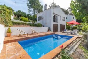 Apartamento en España cerca de la playa- Belvilla by Oyo