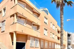 Apartamento en Roquetas cerca de Playas- Belvilla by Oyo