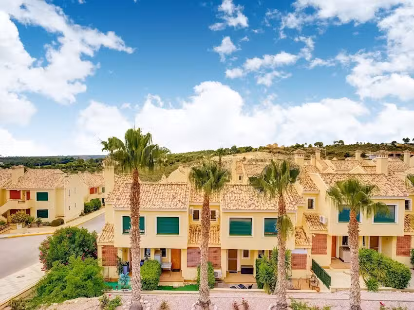 Apartamento en Valencia con piscina y terraza- Belvilla by Oyo