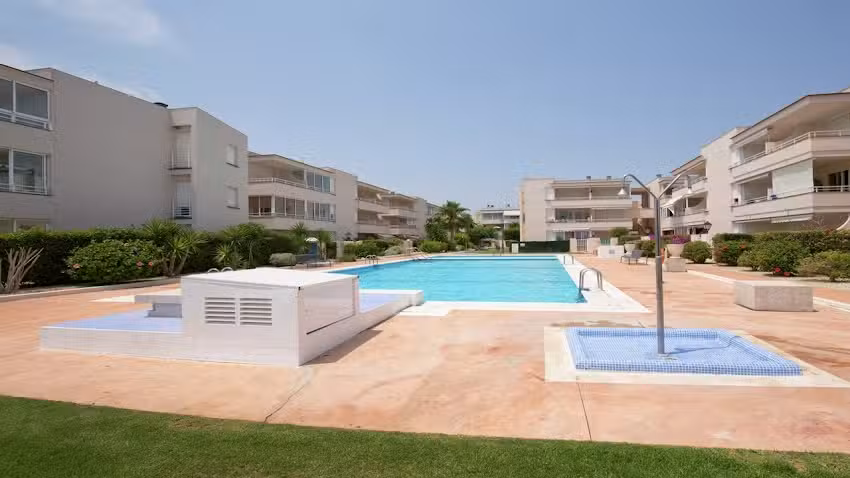 Apartamento en Vinaròs junto a la playa de guijarros- Belvilla by Oyo