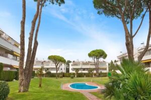 Apartamento para 4 personas con piscina- Belvilla by Oyo