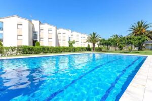 Apartamento para 5 personas con terraza- Belvilla by Oyo