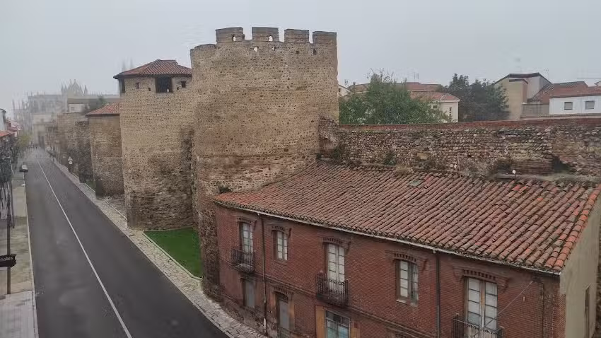 Apartamento Turístico La Muralla