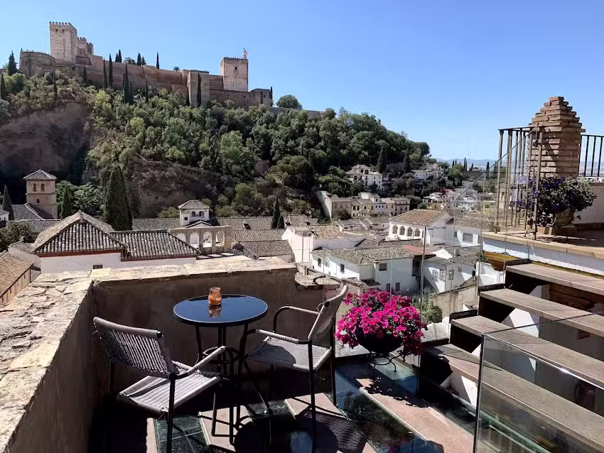 Apartamentos Alhambra