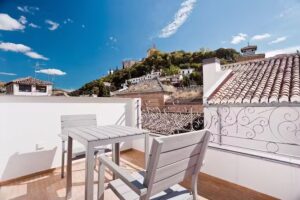 Apartamentos Casa Miravalle Darro