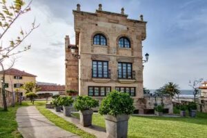 Apartamentos Costa Esmeralda