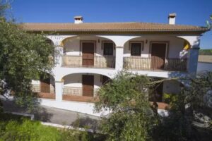 Apartamentos El Albarracín