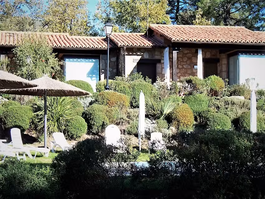 Apartamentos El Roble