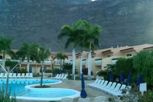 Apartamentos Jardín Del Conde