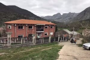 Apartamentos La Braña