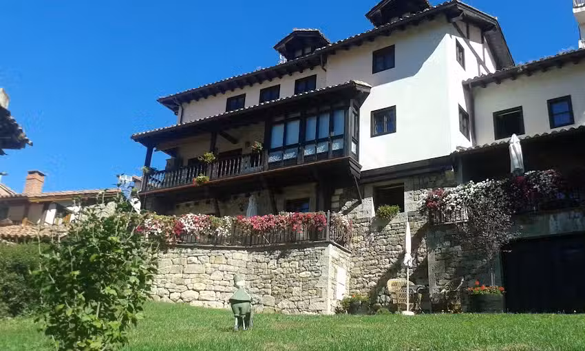 Apartamentos La Casa de la Abuela