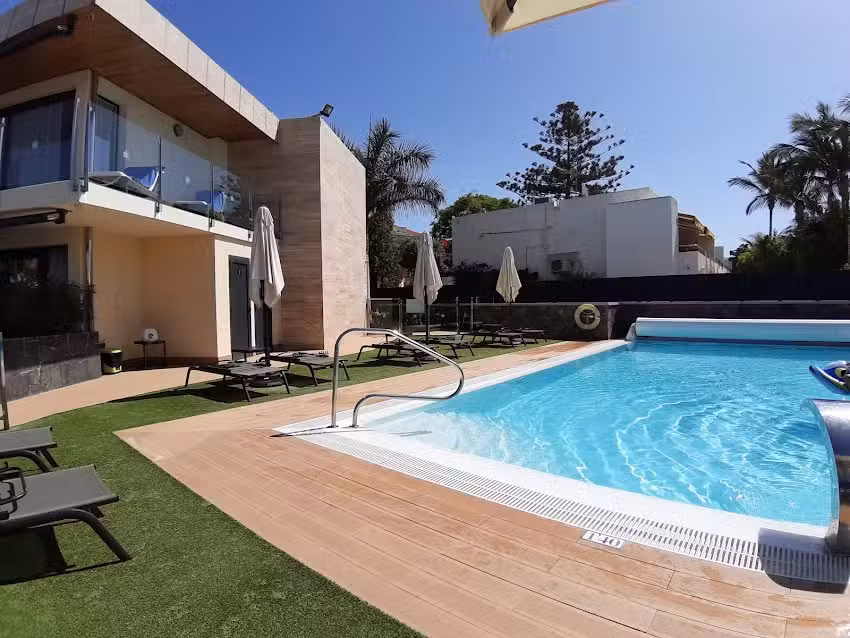 Apartamentos La Cataleya