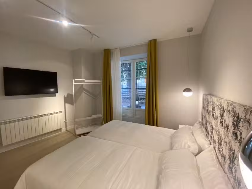 Apartamentos La Flora Burgos