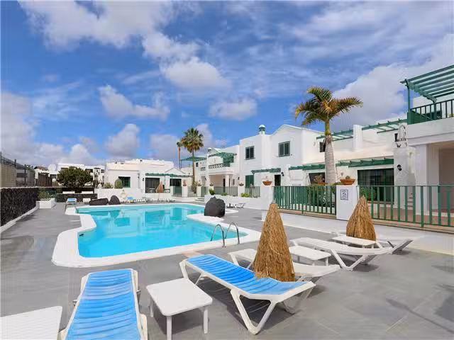 Apartamentos Las Acacias