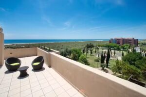 Apartamentos Leo Jardines