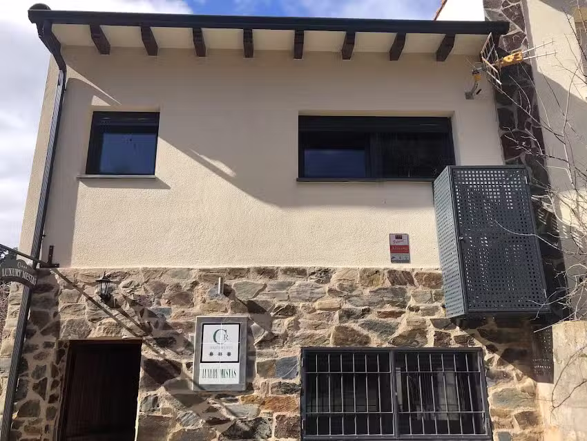 Apartamentos Luxury Mestas