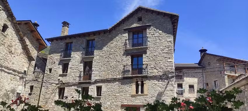 Apartamentos Miguel Torla – Ordesa