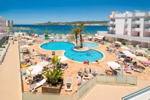 Apartamentos Playa Bella