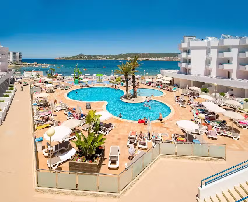 Apartamentos Playa Bella