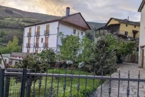 Apartamentos Puente del Narcea