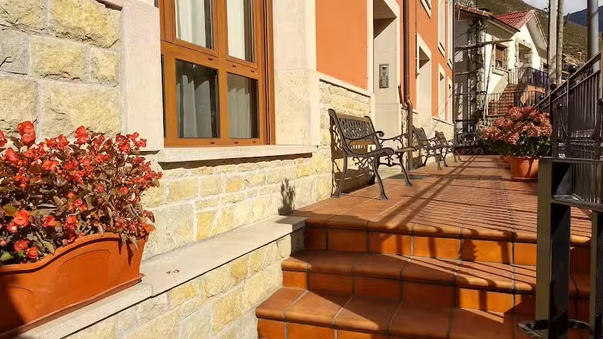 Apartamentos Puente La Molina